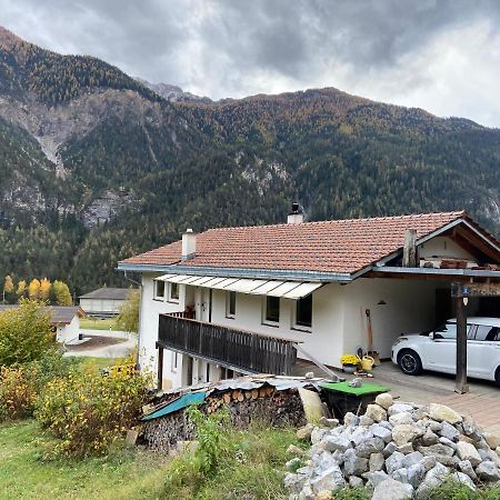 Ferienwohnung Im Herzen Graubuendens Surava Εξωτερικό φωτογραφία